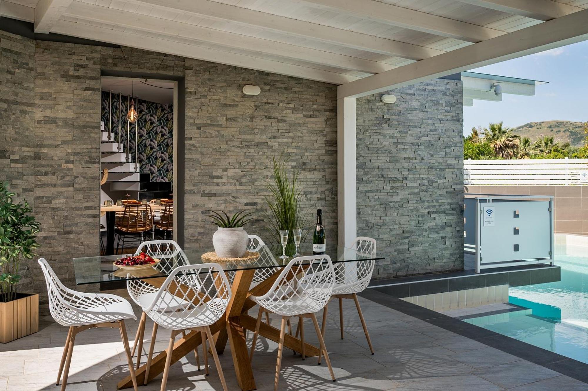 Moresca Exclusive Villa - Pool & Spa カステッランマーレ・デル・ゴルフォ エクステリア 写真